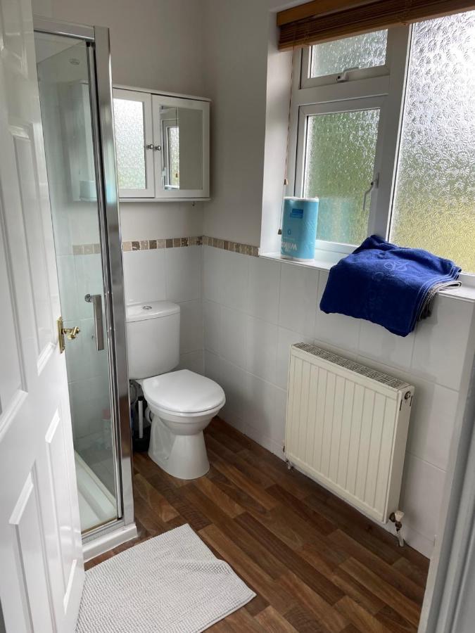 5 Bed House, 32 Tutbury Avenue, Cannon Park, Coventry, Cv4 7Bj Vila Exterior foto
