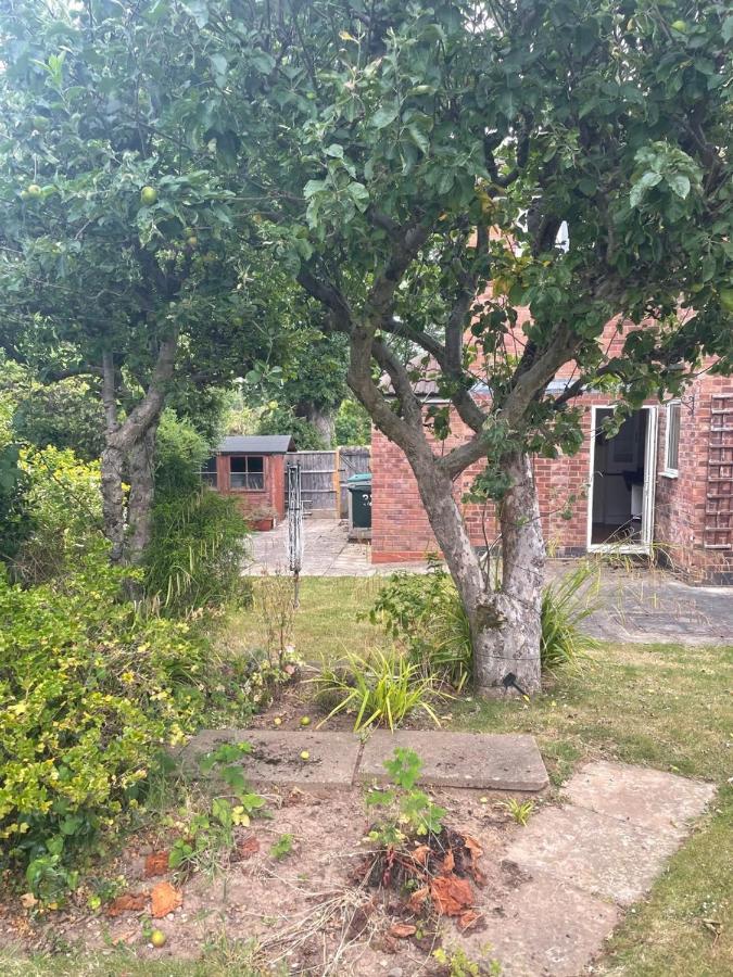 5 Bed House, 32 Tutbury Avenue, Cannon Park, Coventry, Cv4 7Bj Vila Exterior foto